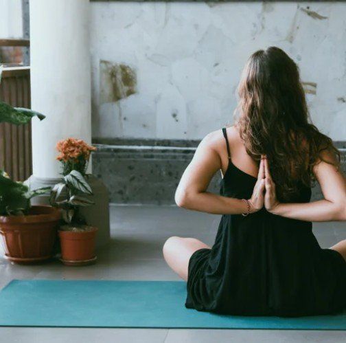 Julia Boyle, Bride Vibe Yoga instructor